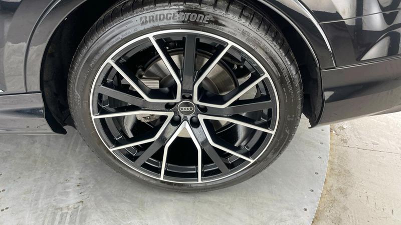 Used Audi Q7 2025 for sale - 76329691: Photo 41