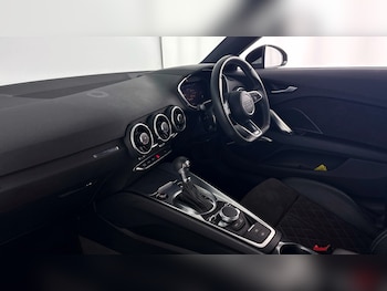 Used Audi TT 2022 for sale - 77802618: Photo