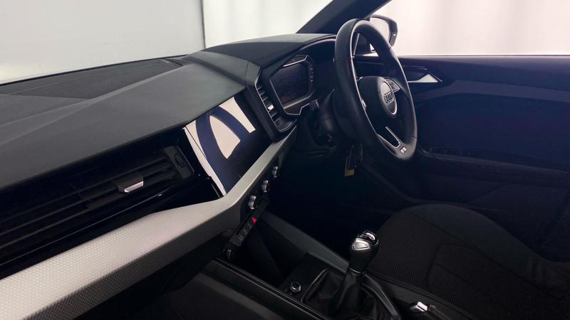 Used Audi A1 2023 for sale - 76767008: Photo 2