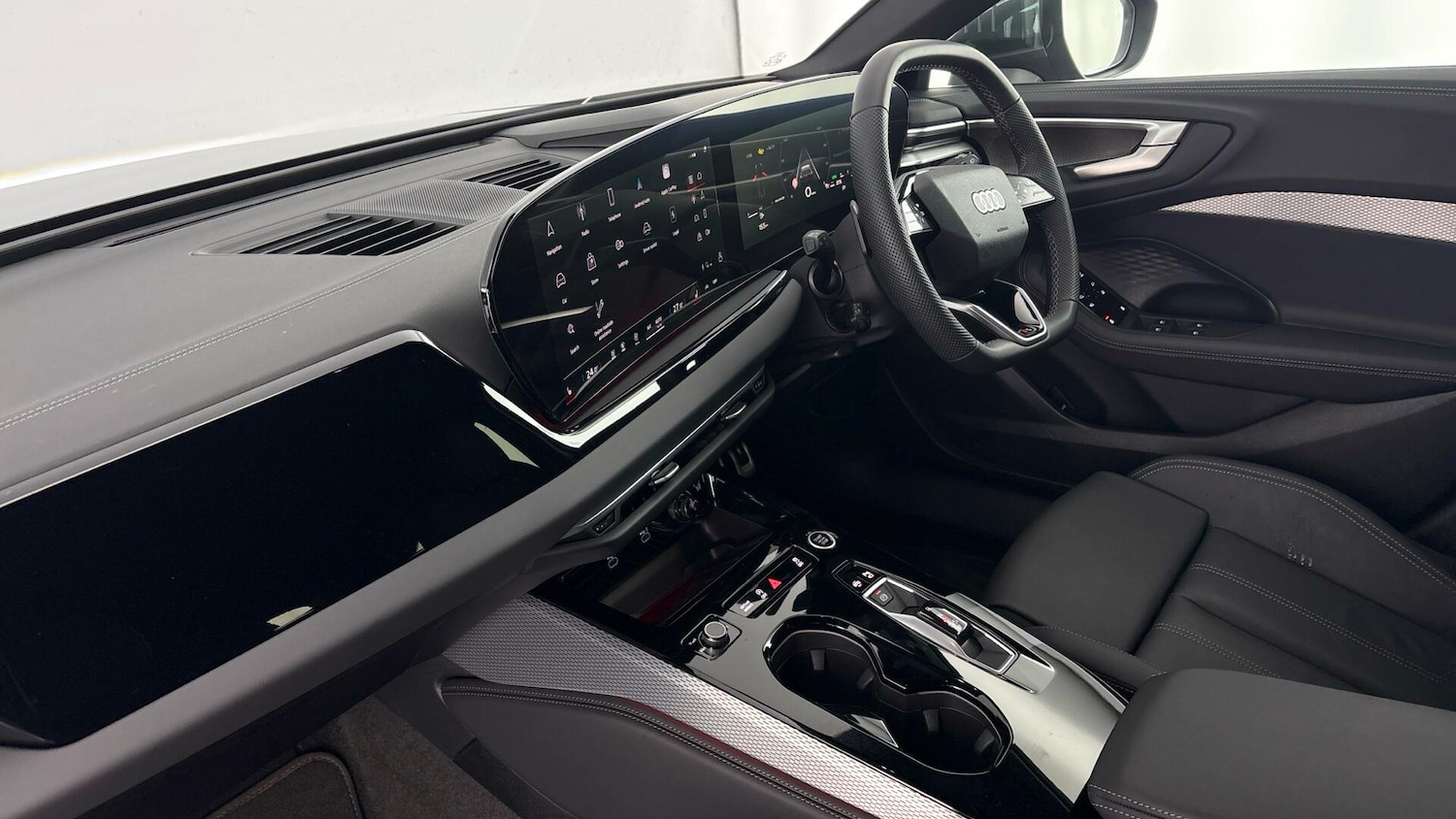 Used Audi A5 2025 for sale - 77977296: Photo 2