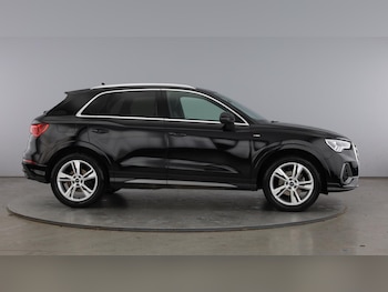 Used Audi Q3 2025 for sale - 77766629: Photo