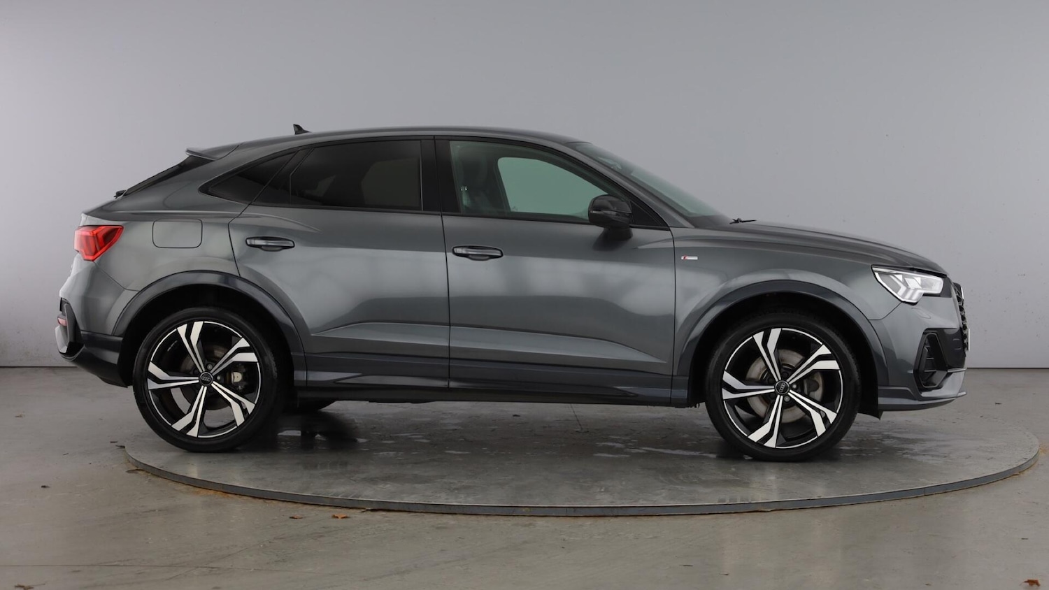 Used Audi Q3 2019 for sale - 77662682: Photo 4