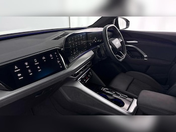 Used Audi Q5 2025 for sale - 77088235: Photo