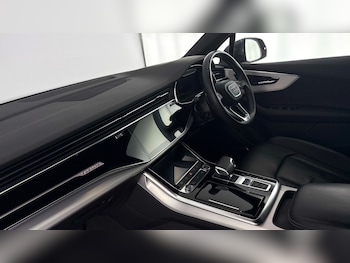 Used Audi Q7 2020 for sale - 77619147: Photo