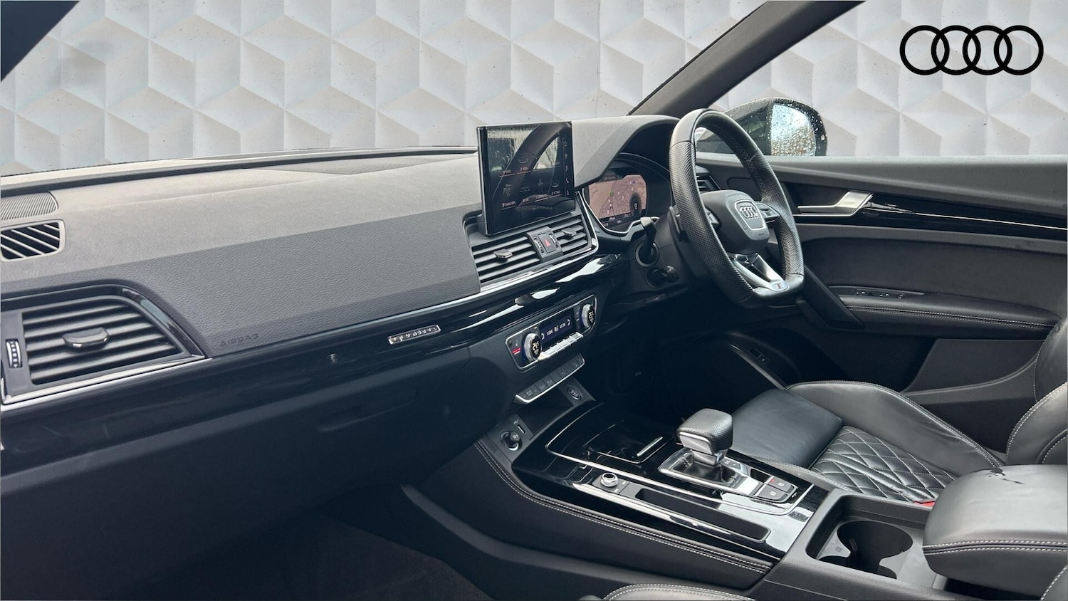 Used Audi Q5 2022 for sale - 77718189: Photo 2