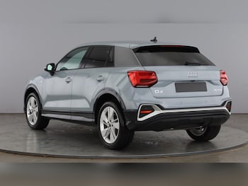 Used Audi Q2 undefined for sale - 79600401: Photo