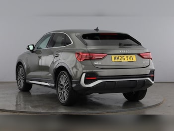 Used Audi Q3 2025 for sale - 77161136: Photo