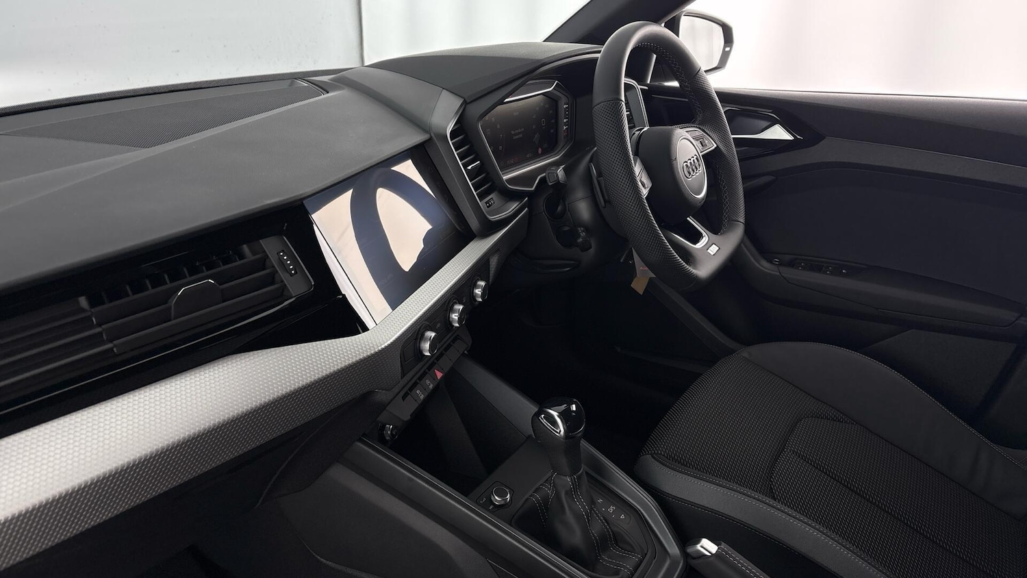 Used Audi A1 for sale - 77845525: Photo 2