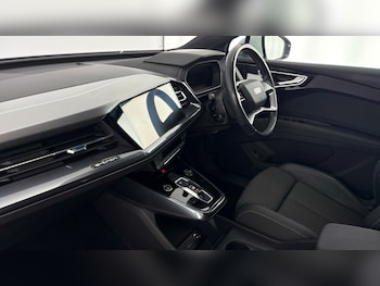 Used Audi Q4 e-tron 2023 for sale - 78070710: Photo