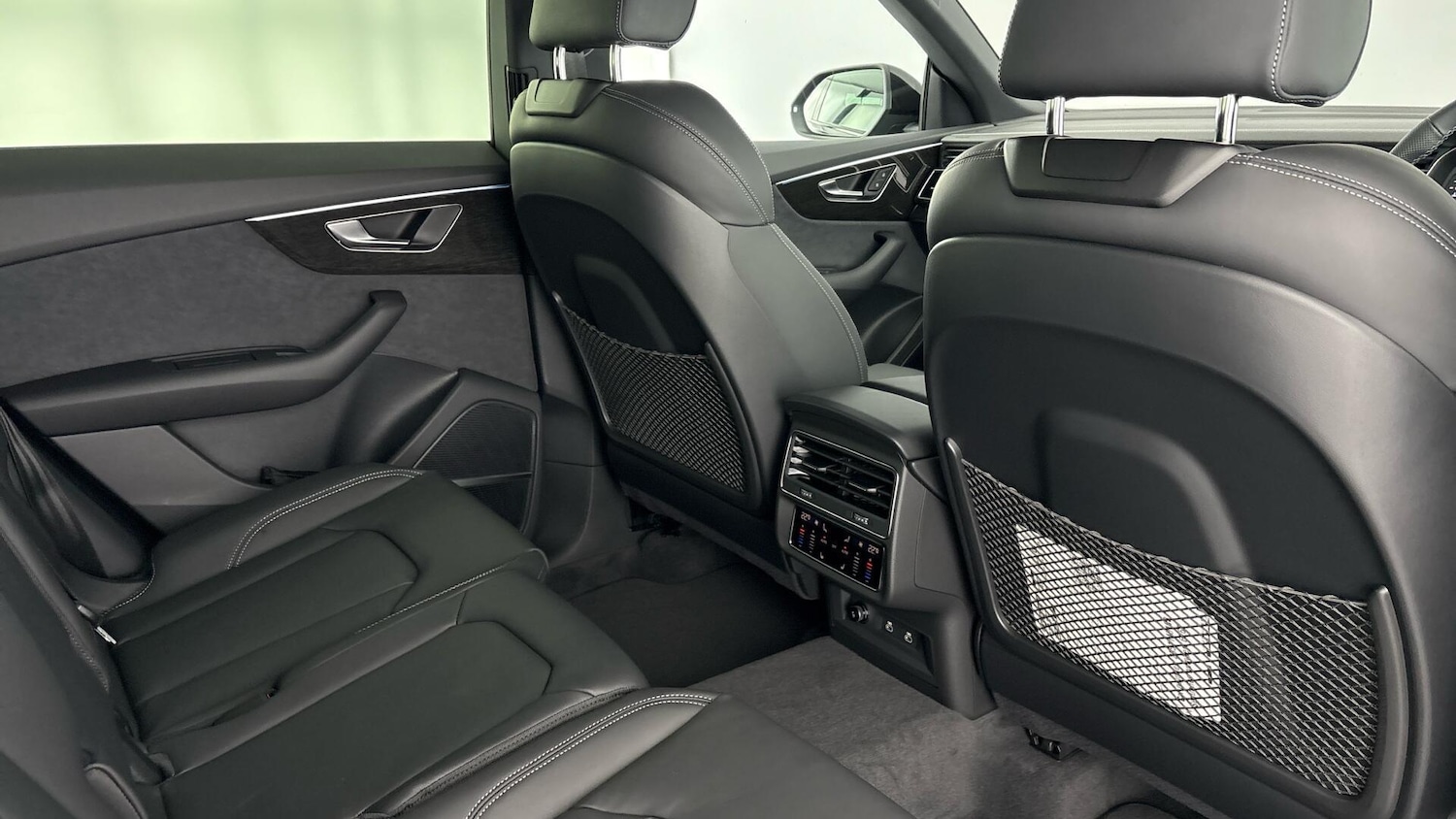 Used Audi Q8 for sale - 77803492: Photo 37