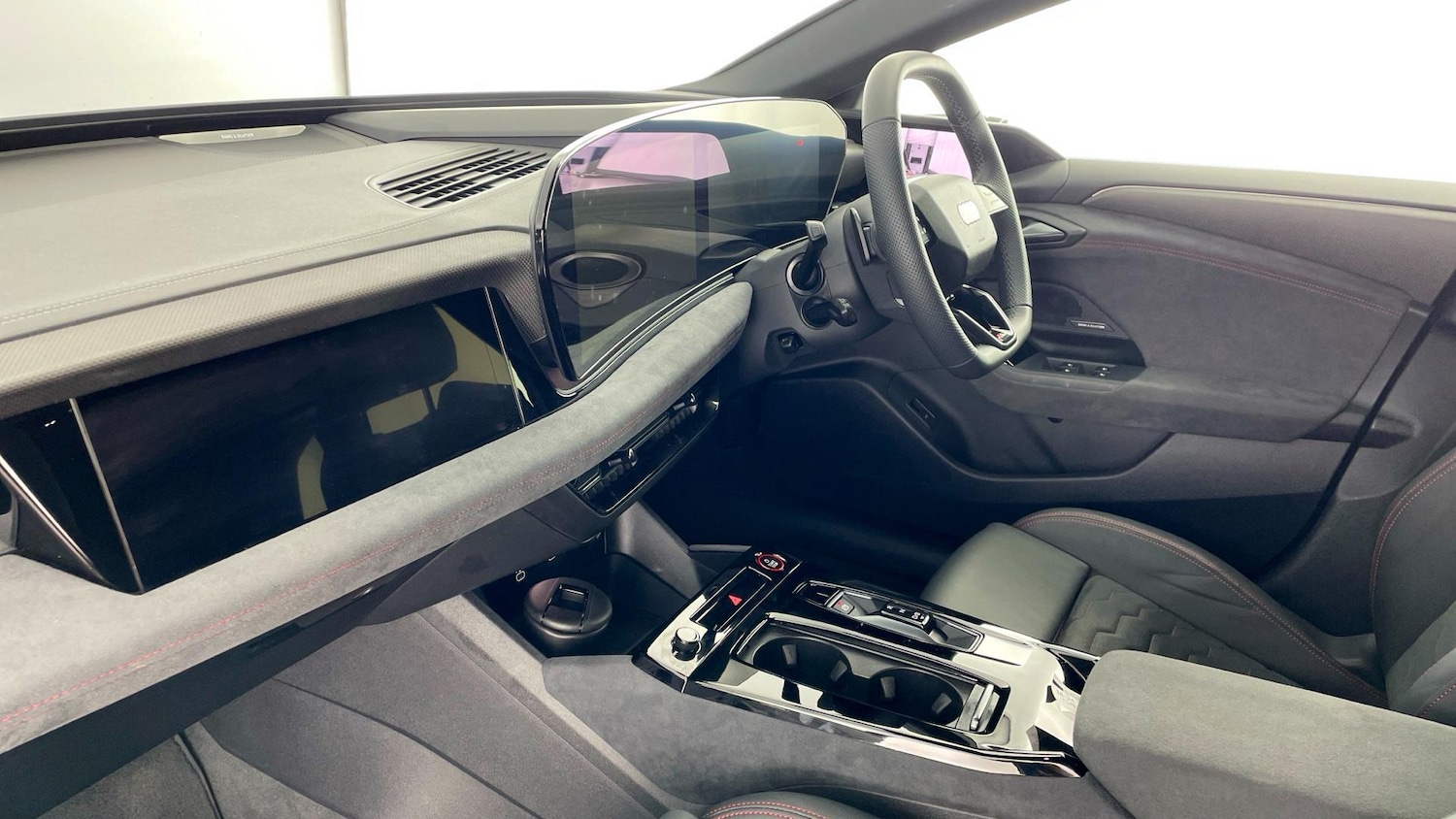 Used Audi A6 2025 for sale - 77504815: Photo 2