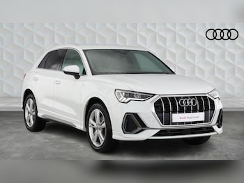 Audi - Q3