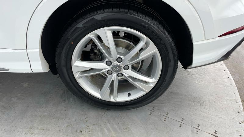 Used Audi Q3 2019 for sale - 76545452: Photo 32