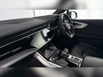 Used Audi Q7 2023 for sale - 78889378: Photo