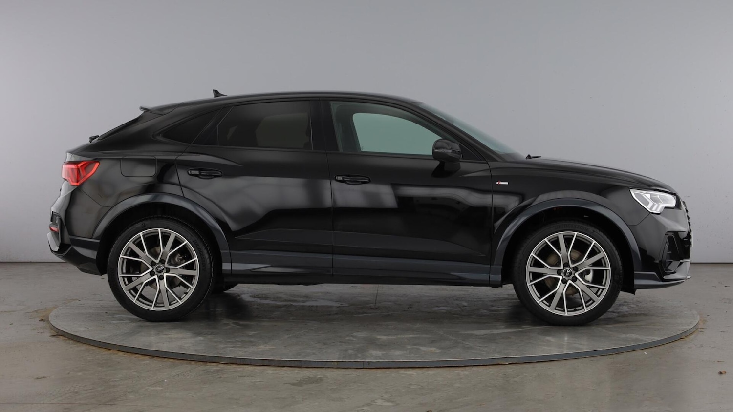 Used Audi Q3 2025 for sale - 77602890: Photo 4