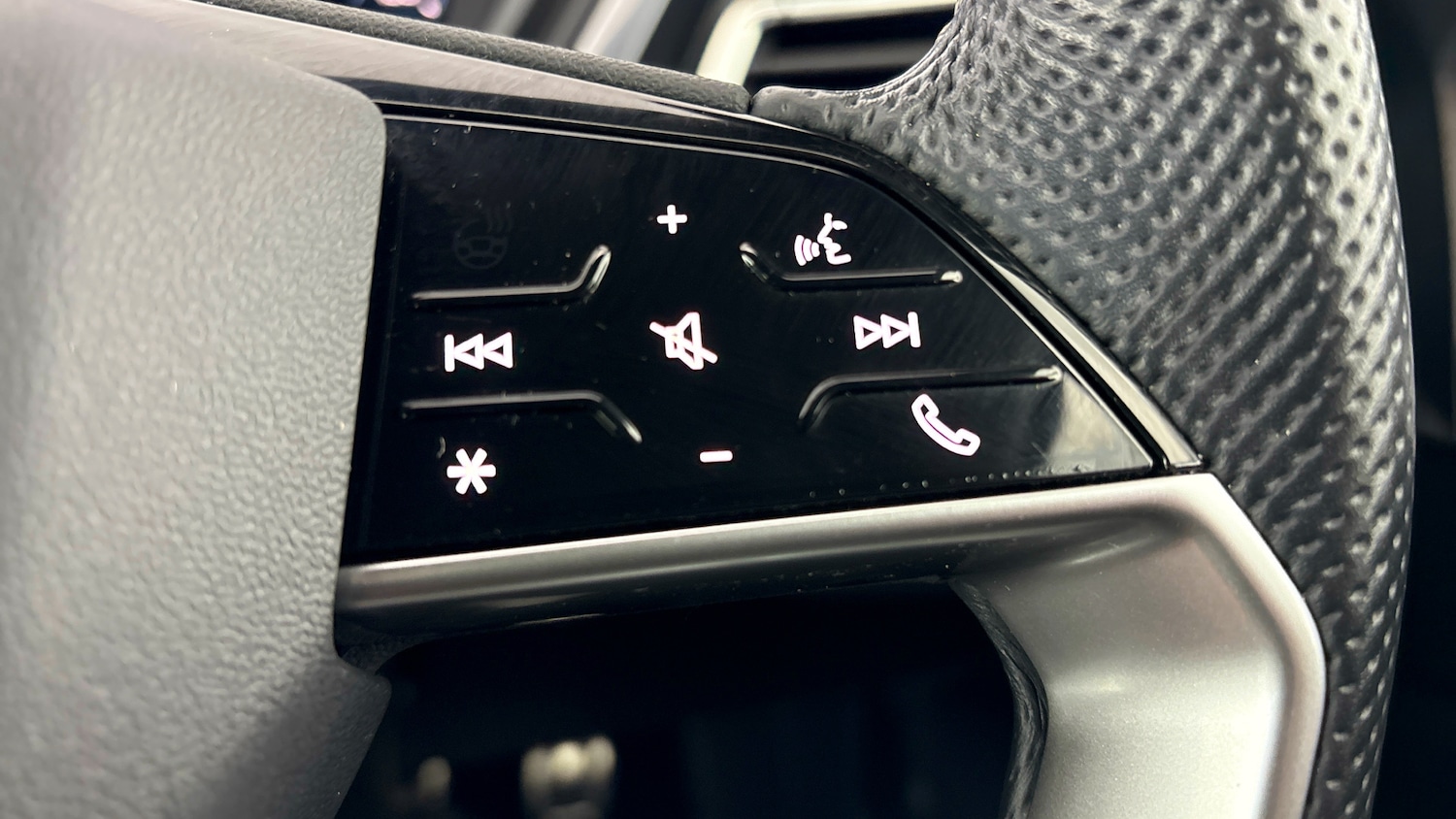 Used Audi Q4 e-tron 2023 for sale - 77603171: Photo 16