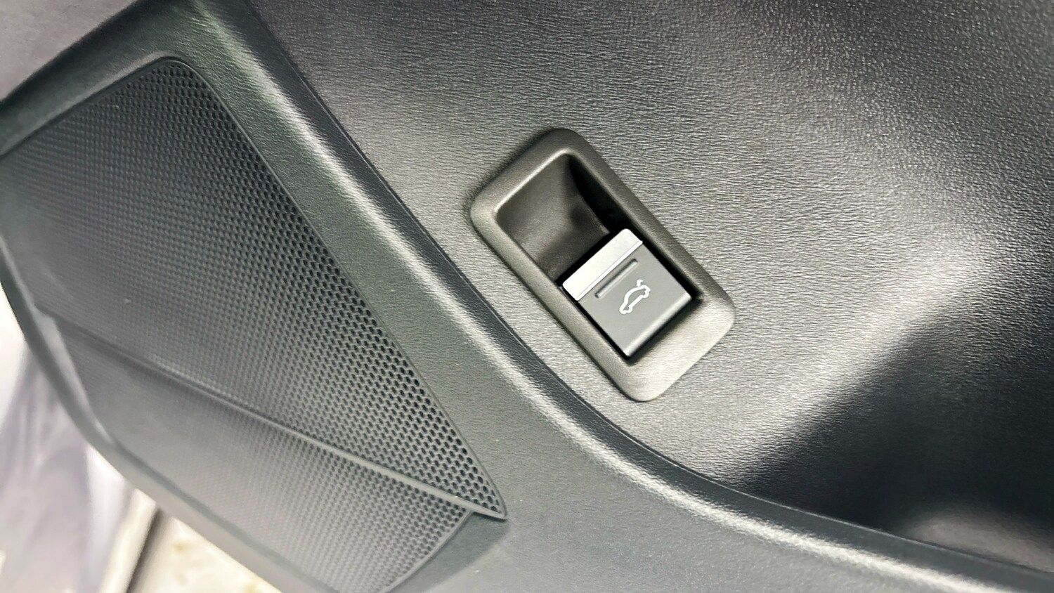 Used Audi Q4 e-tron 2023 for sale - 77603171: Photo 24