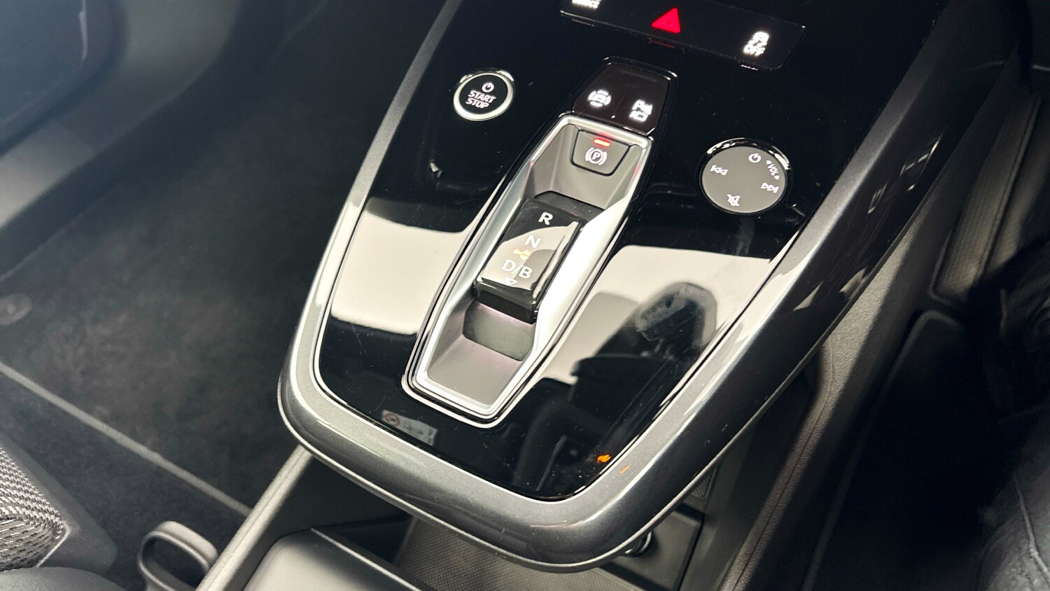 Used Audi Q4 e-tron 2023 for sale - 77603171: Photo 25