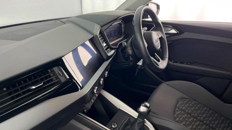 Used Audi A1 2023 for sale - 76452817: Photo 2