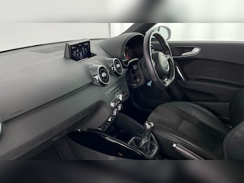 Used Audi A1 2018 for sale - 76184376: Photo