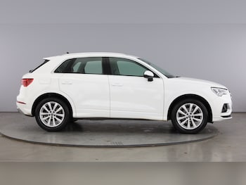 Used Audi Q3 2019 for sale - 77822418: Photo