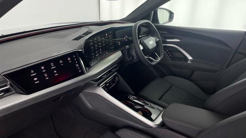 Used Audi Q5 2025 for sale - 76847441: Photo 2