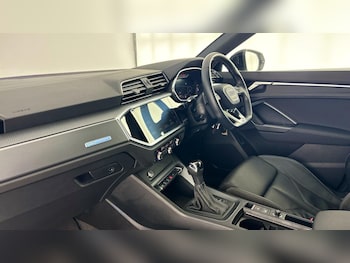 Used Audi Q3 2020 for sale - 78776290: Photo