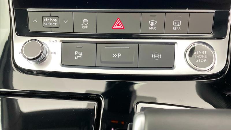 Used Audi Q7 2025 for sale - 76545454: Photo 16