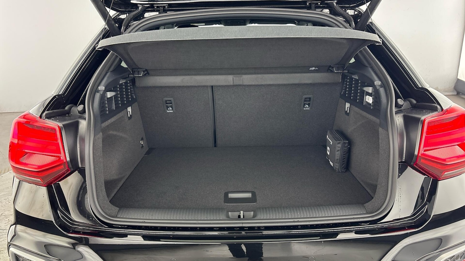 Used Audi Q2 for sale - 77851547: Photo 32