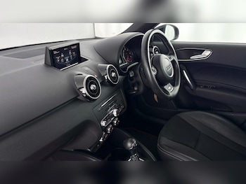 Used Audi A1 2017 for sale - 77602363: Photo