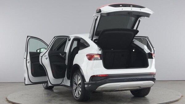 Used Audi Q4 e-tron 2024 for sale - 75038941: Photo 11
