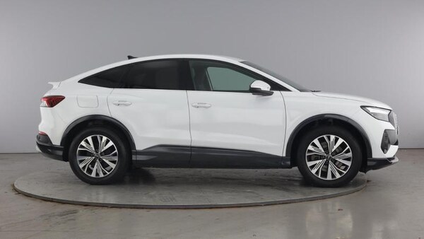 Used Audi Q4 e-tron 2024 for sale - 75038941: Photo 4