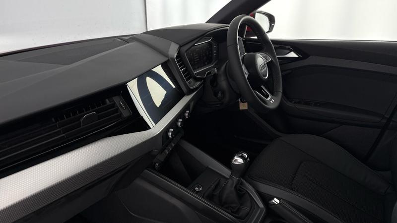 Used Audi A1 for sale - 77462441: Photo 2