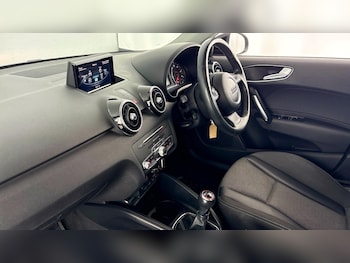 Used Audi A1 2018 for sale - 77688143: Photo