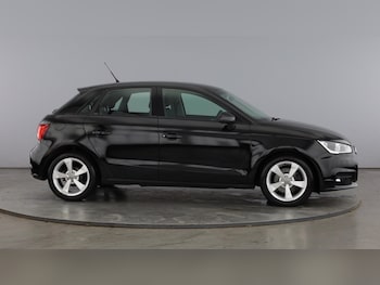 Used Audi A1 2018 for sale - 77688143: Photo