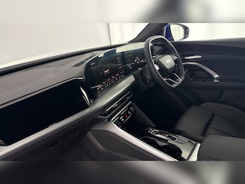 Used Audi Q5 2025 for sale - 77735942: Photo