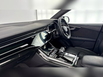 Used Audi Q8 2022 for sale - 78452996: Photo