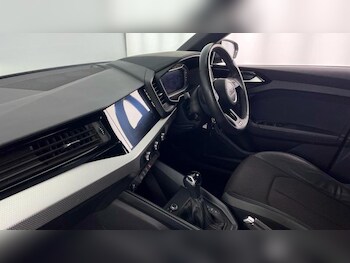 Used Audi A1 2019 for sale - 77001471: Photo