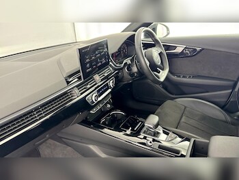 Used Audi A4 2021 for sale - 77650360: Photo