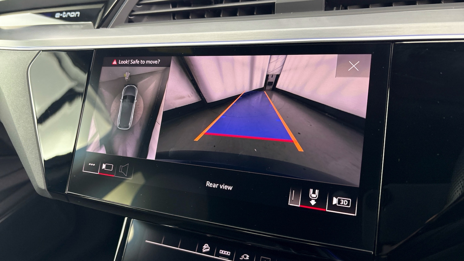 Used Audi e-tron 2022 for sale - 77617052: Photo 29