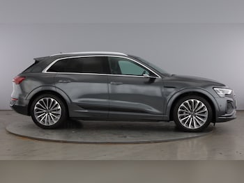 Used Audi Q8 e-tron 2024 for sale - 78332720: Photo