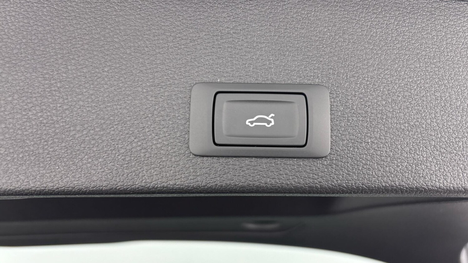 Used Audi Q2 for sale - 77602467: Photo 30