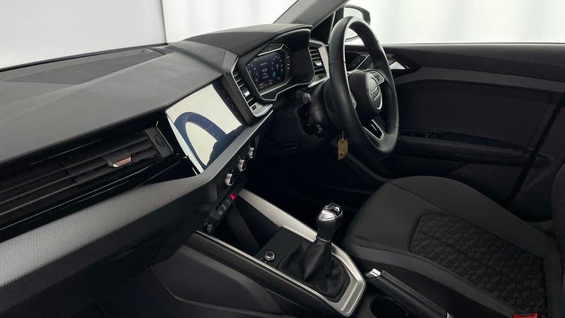 Used Audi A1 2023 for sale - 76146632: Photo 2