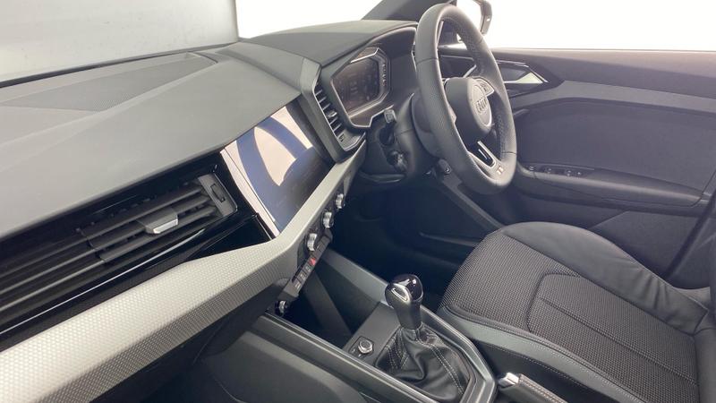 Used Audi A1 for sale - 77447612: Photo 2