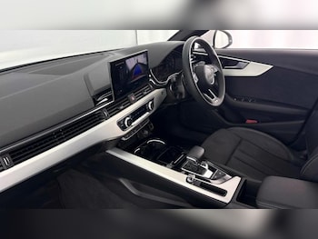 Used Audi A4 2023 for sale - 77161134: Photo