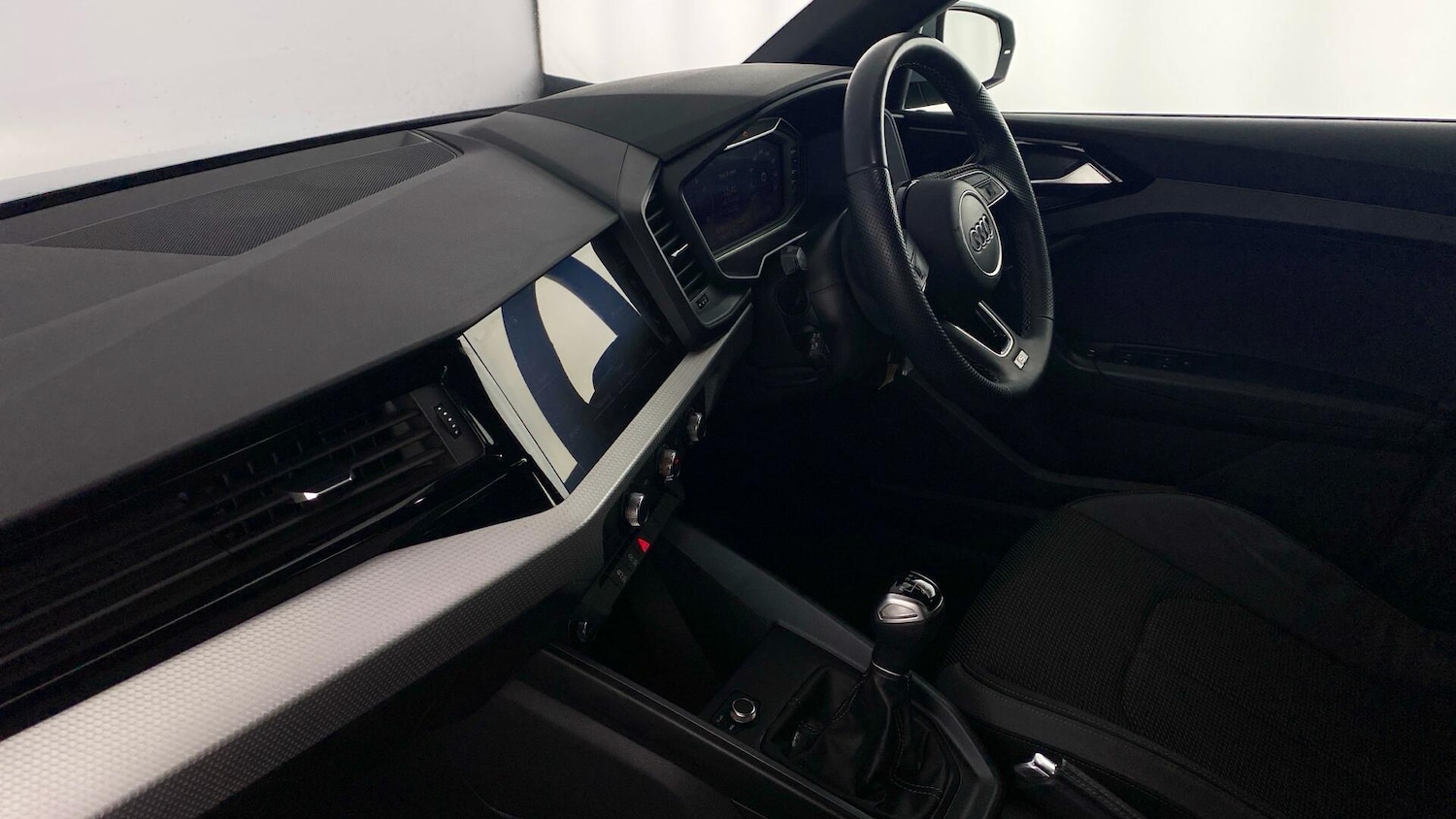 Used Audi A1 2023 for sale - 77504798: Photo 2