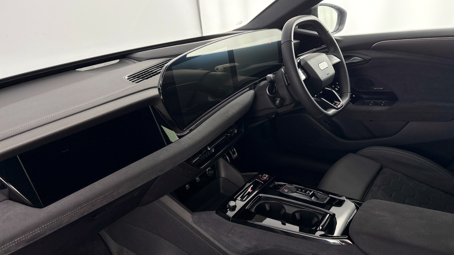 Used Audi A6 2025 for sale - 77837144: Photo 2