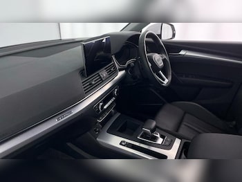 Used Audi Q5 2021 for sale - 76146796: Photo