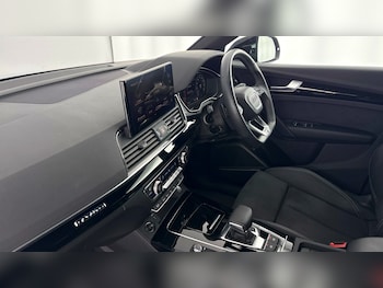 Used Audi Q5 2024 for sale - 77676469: Photo