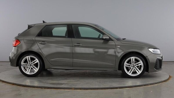 Used Audi A1 2023 for sale - 75718097: Photo 4